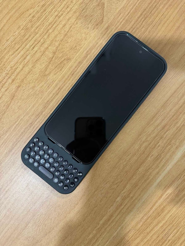 Clicks Keyboard for Pixel 9 / 9 Pro
