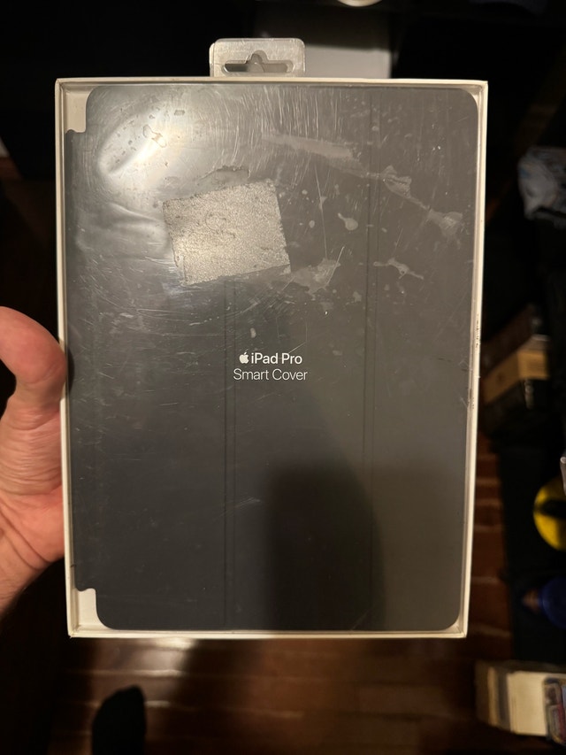New Genuine Apple Smart Cover iPad Pro 10.5