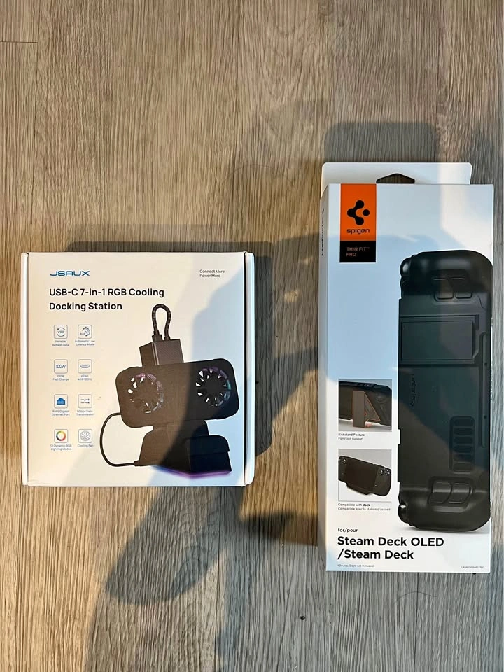JSAUX 7-in-1 Docking Station & Spigen Thin Fit Pro Case