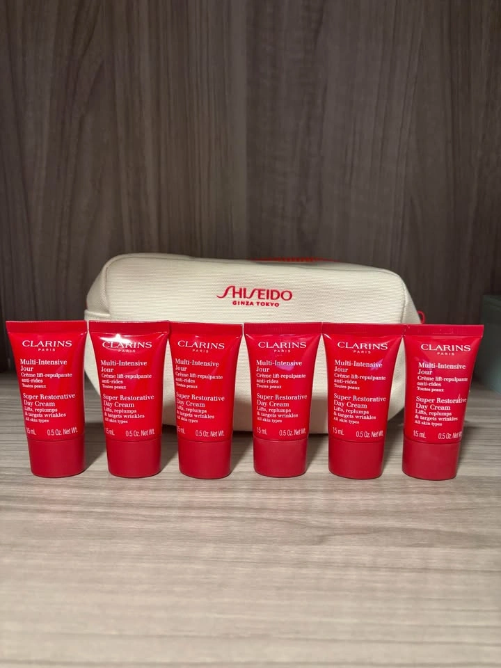Clarins Super Restorative Day Cream 90ml with Shiseido Bag