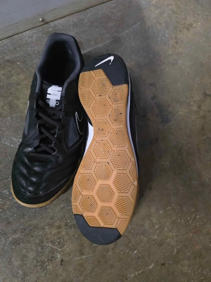 Men's Nike Gato 11.5 - photo 3