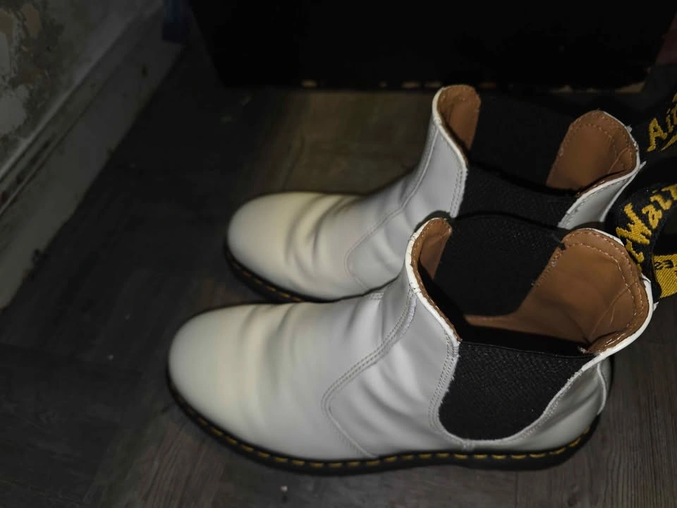 Men's White Doc Martin's Boots 10.5 - photo 5