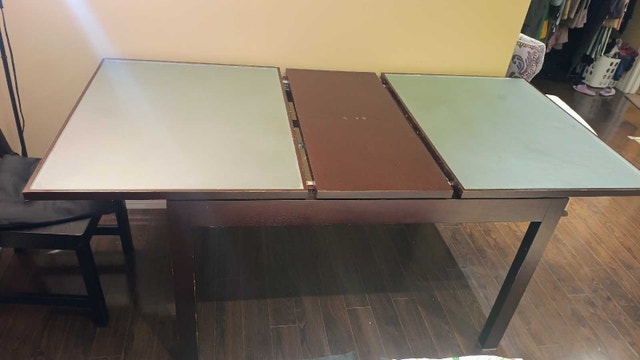 Extendable Dining Table with 4 chairs - photo 3