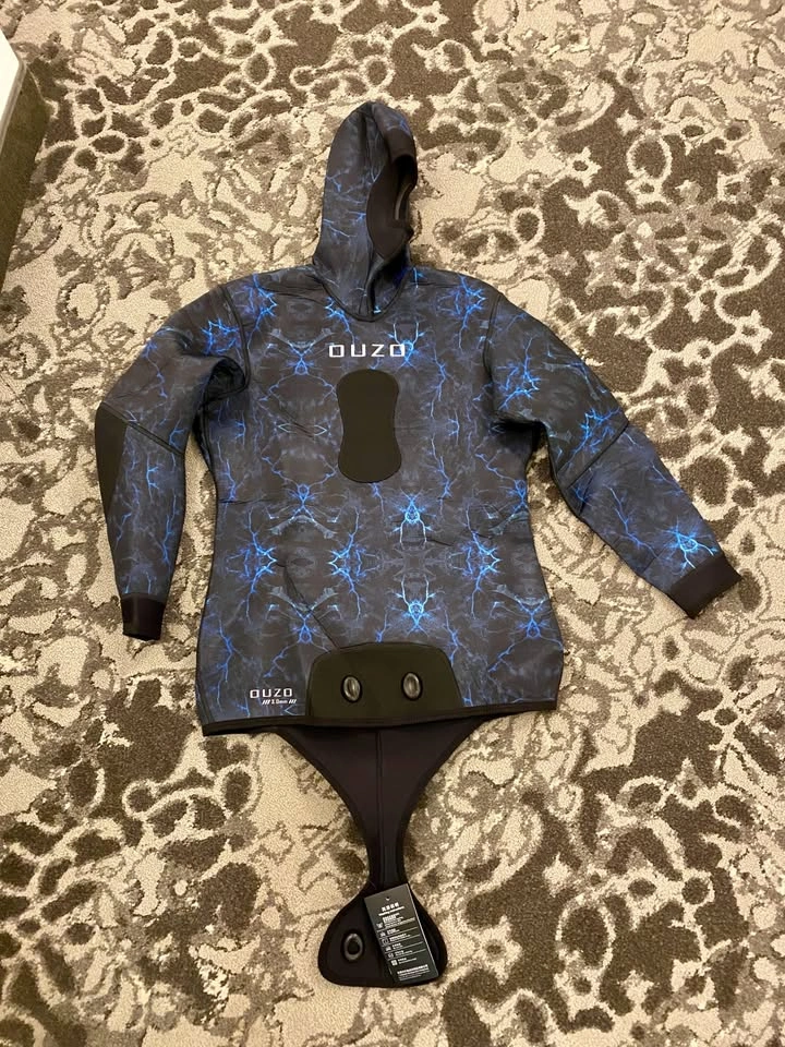 3mm Neoprene 2 Piece Wetsuit