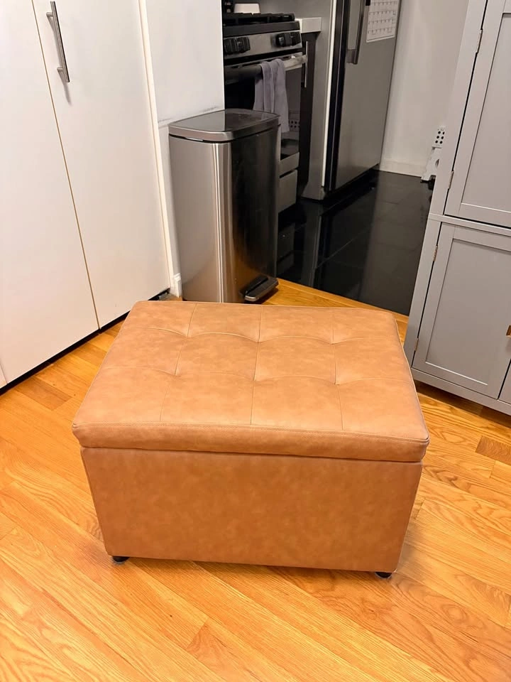 Storage ottoman / bench