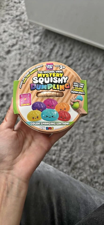 RMS Colour Changing Squishy Dumpling