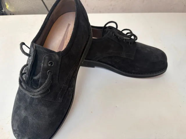 Custom made shoes thumbnail