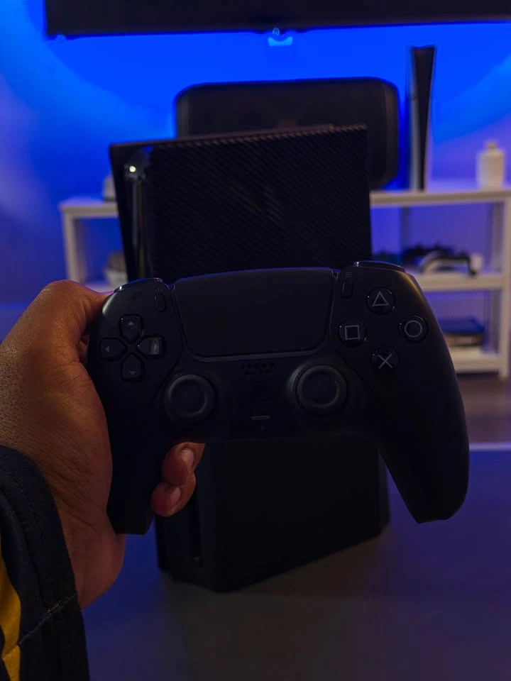 PS5 SLIM DISC EDITION | 1 TB | ALL BLACK - photo 5