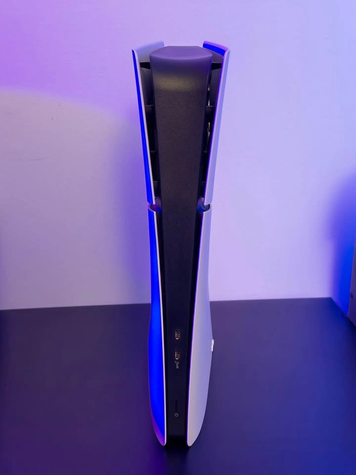 PS5 Slim Digital | Almost New | 1 Controller | CFI-2115 - photo 5