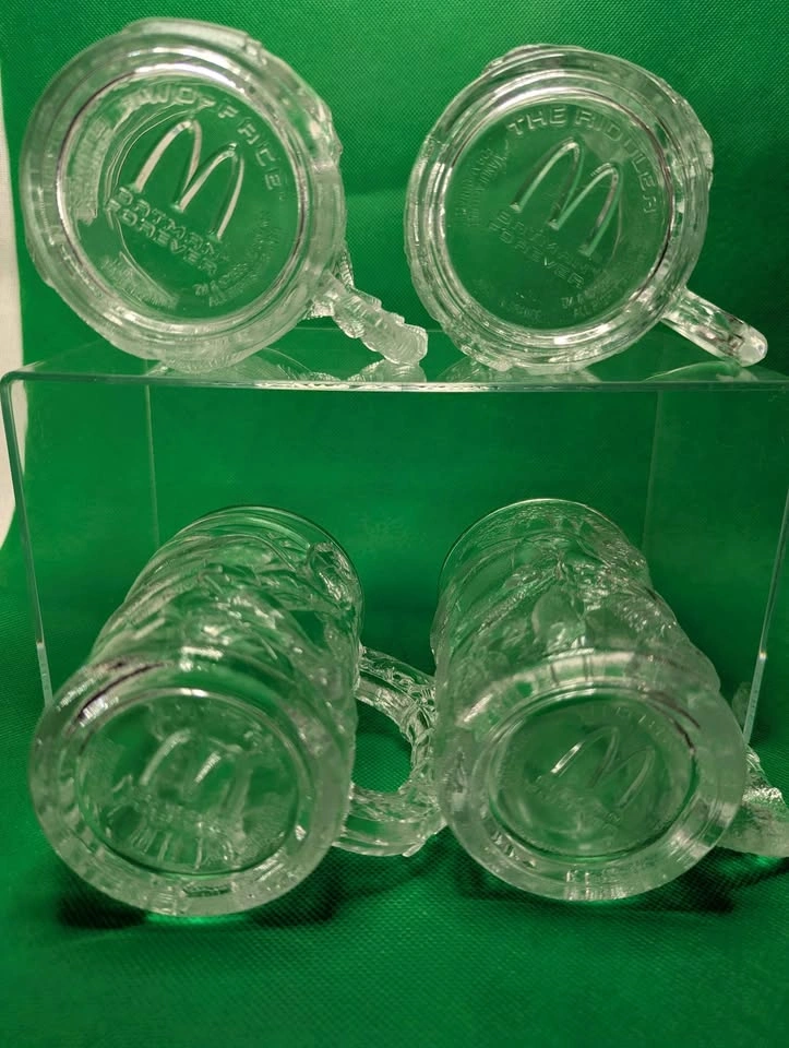 McDonald's Batman Forever Glass Mugs Set of 4 1995 - photo 3