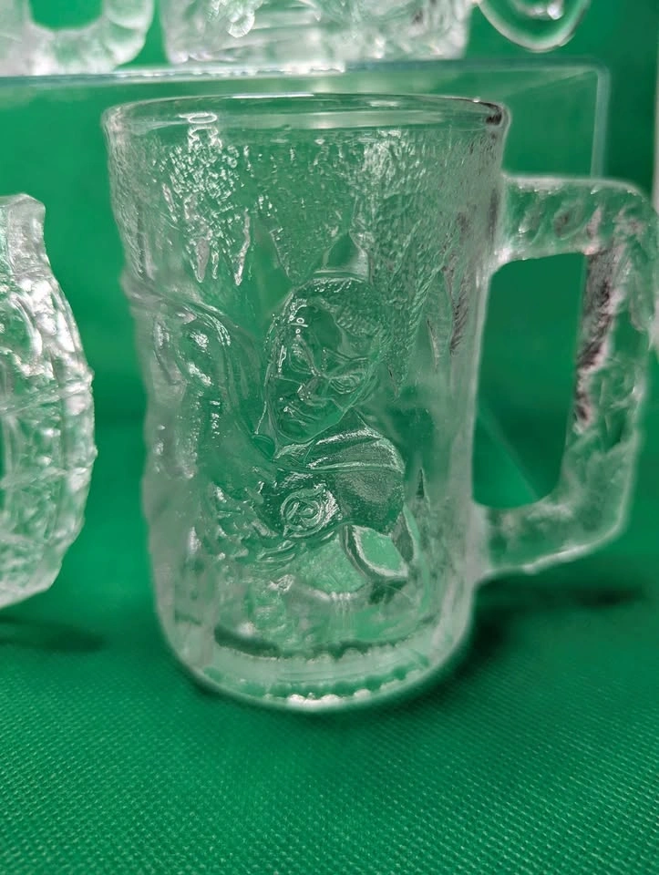 McDonald's Batman Forever Glass Mugs Set of 4 1995 - photo 5