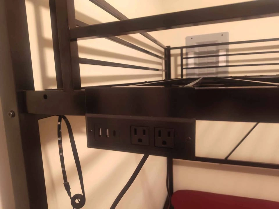 Loft bed/storage - photo 4