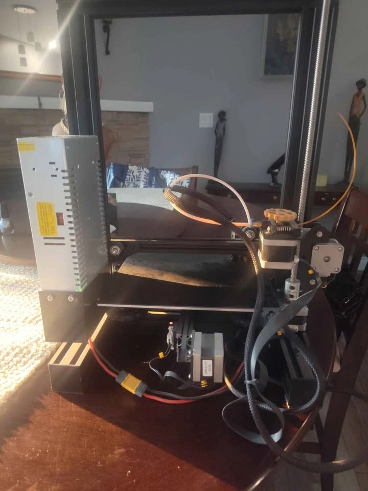 Creality Ender 3 3d Printer with 3 rolls of filament - photo 3