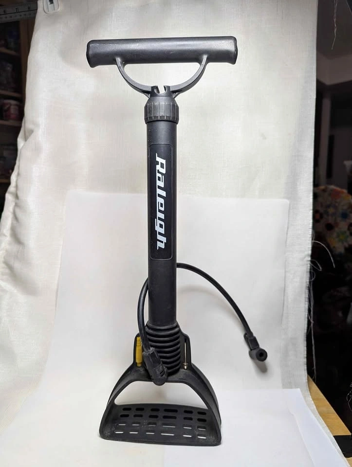 Raleigh Bicycle Floor Pump