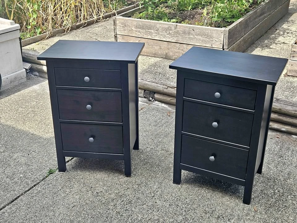 2x Hemnes 3 Drawers Nightstand