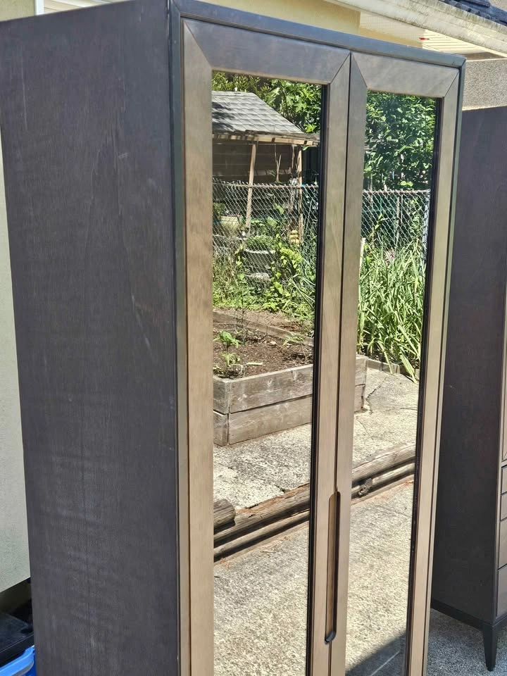 Ikea Regissor cabinet w/ glass doors 30.75in wide - photo 5