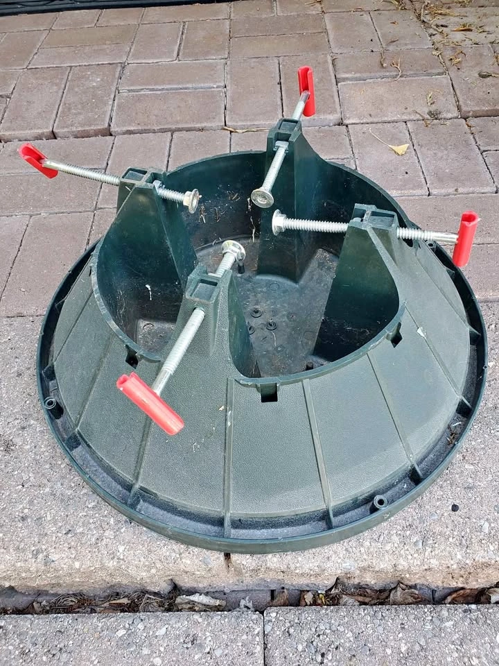 sturdy Christmas tree stand