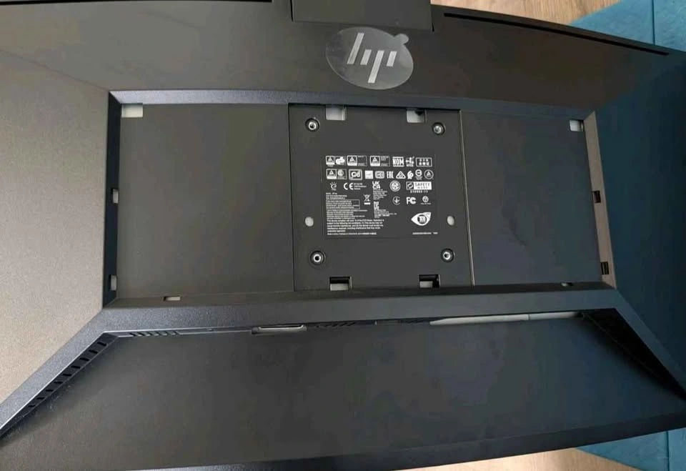 HP ultrawide Curved Monitor - photo 2