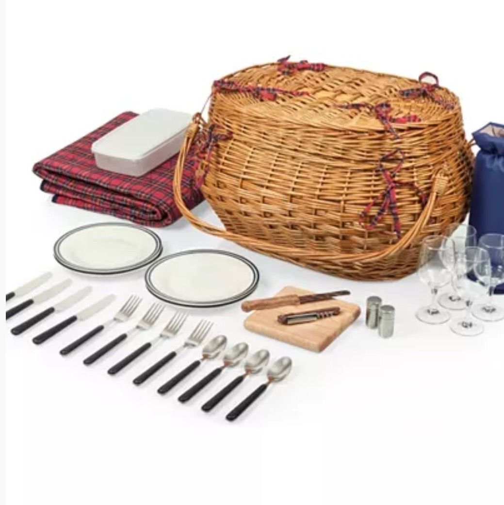 Red Highlander Picnic Basket - Never Been Used - photo 2