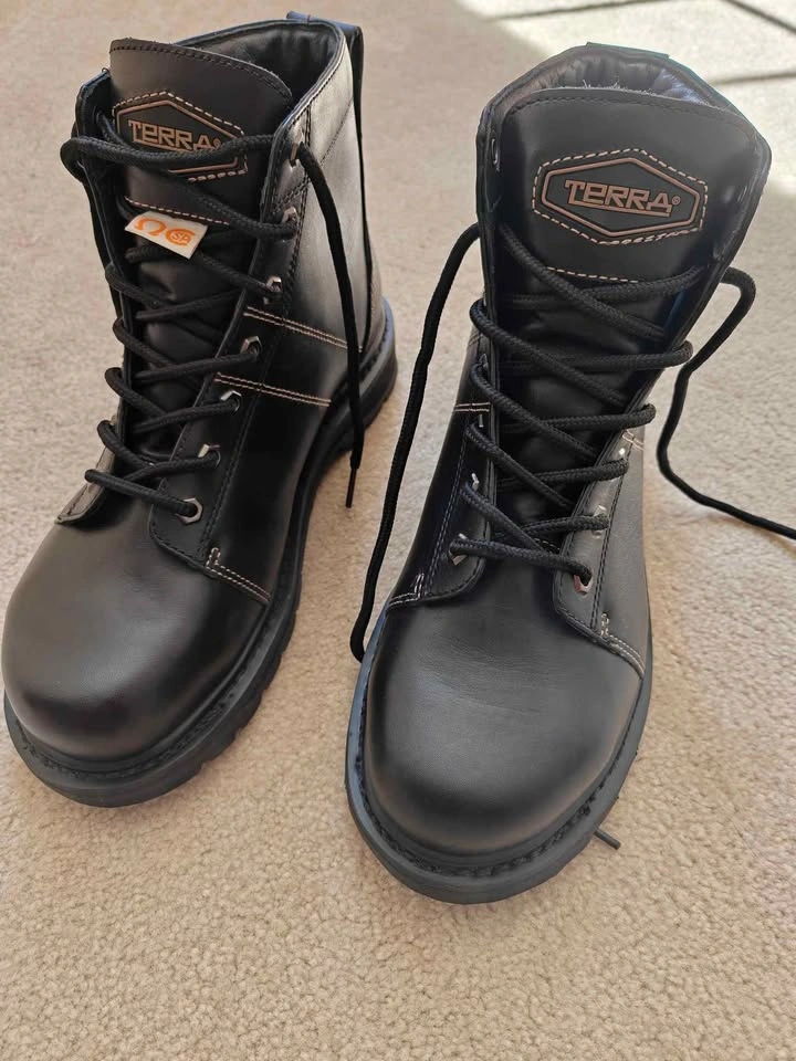 TERRA Brand new Safety boots 8.5 fits like a 9.5 - photo 2