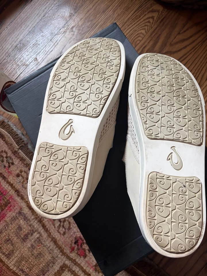 OluKai Pehuea W 11 - almost new condition - photo 4