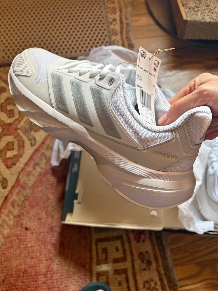 Brand-new W 10.5 Courtjam Tennis Shoes