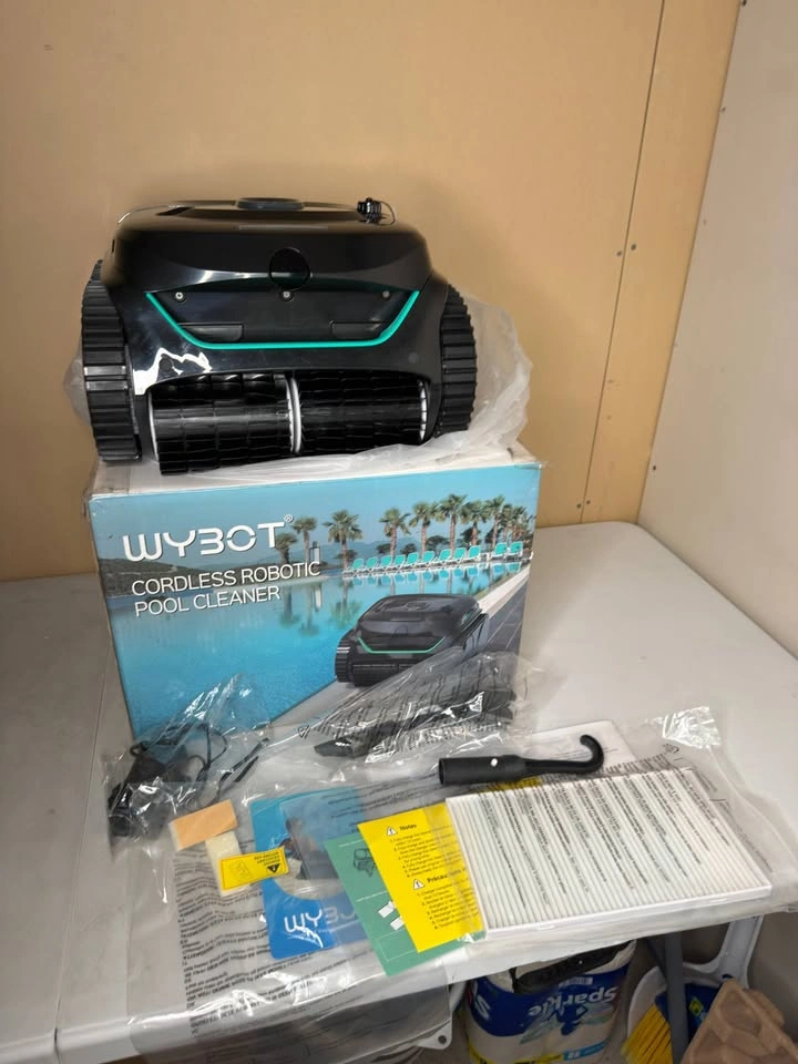 WYBOT C2 Cordless Pool Vacuum Robot - photo 2