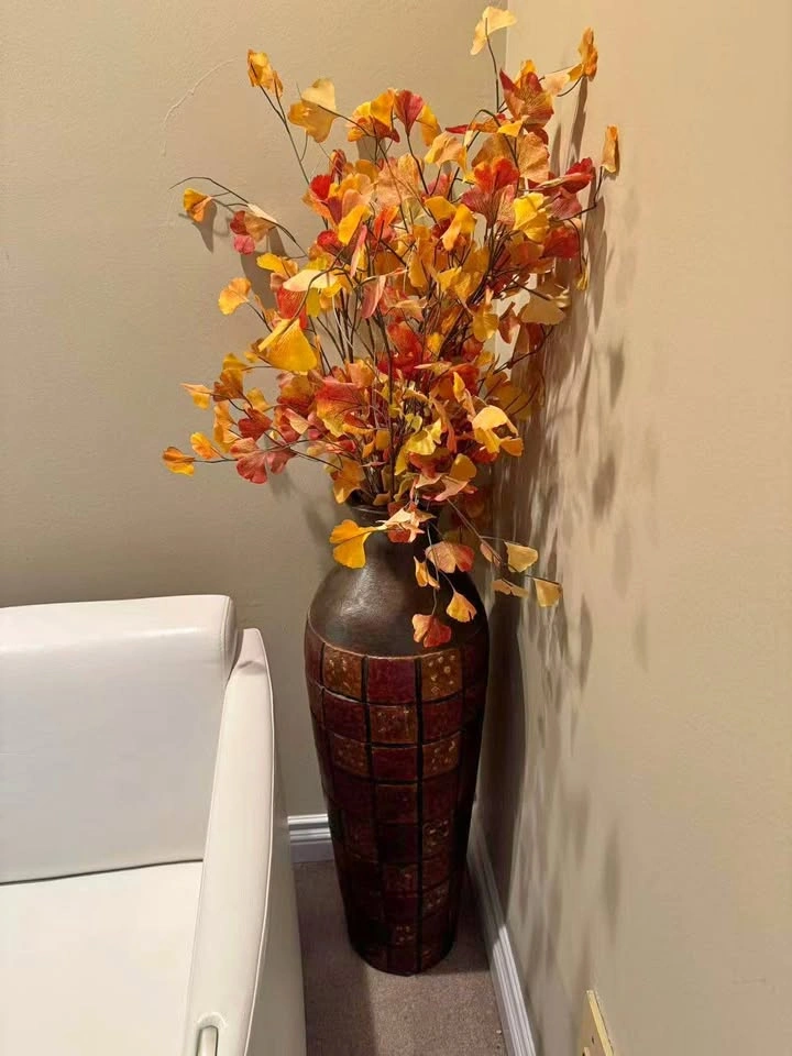 Decor - fake plant with vase