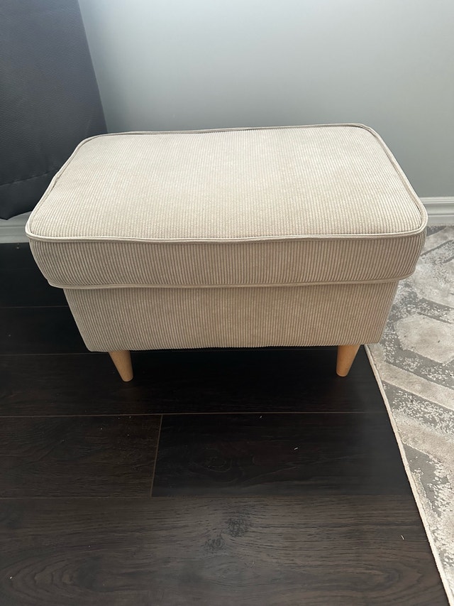 Ikea Strandmon Footstool