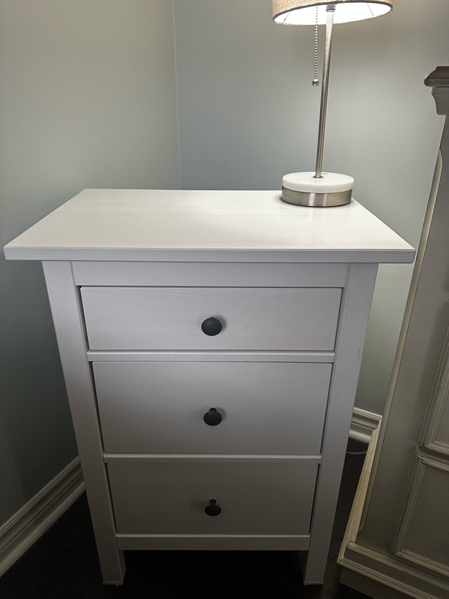 Ikea Hemnes Nightstand
