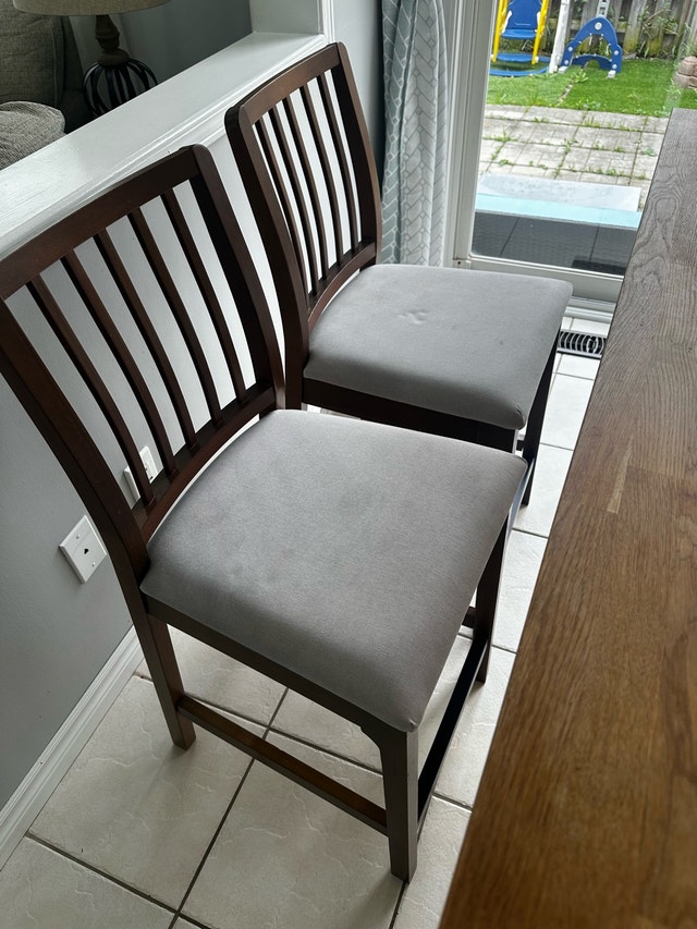 IKEA Kitchen Island with 2 Bar Stools - photo 2
