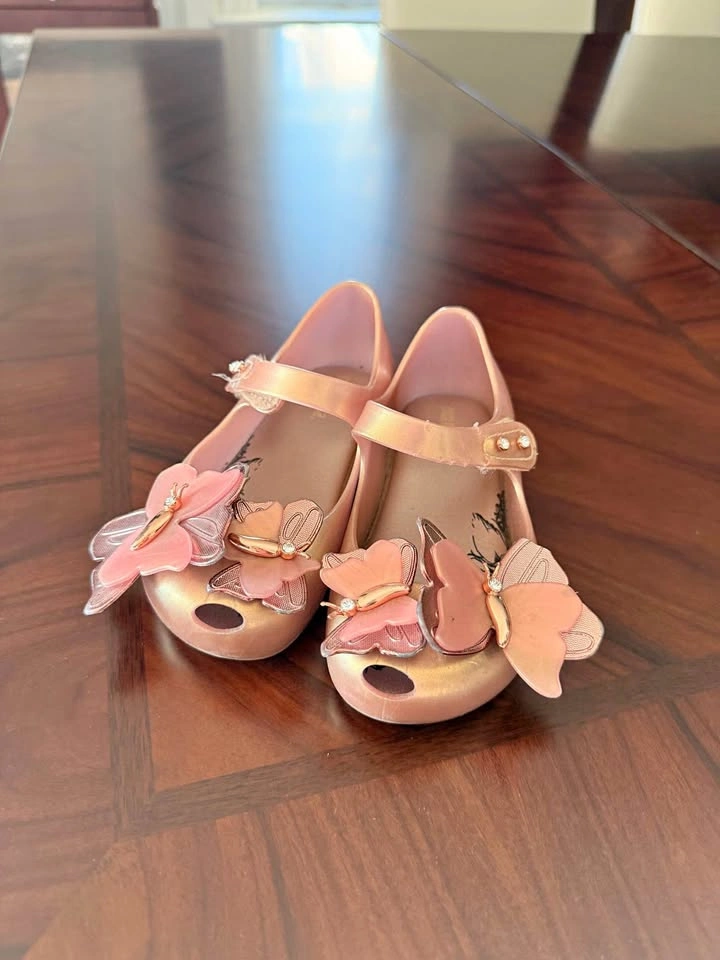 Melissa Butterfly Strap Ballerinas size 9 US