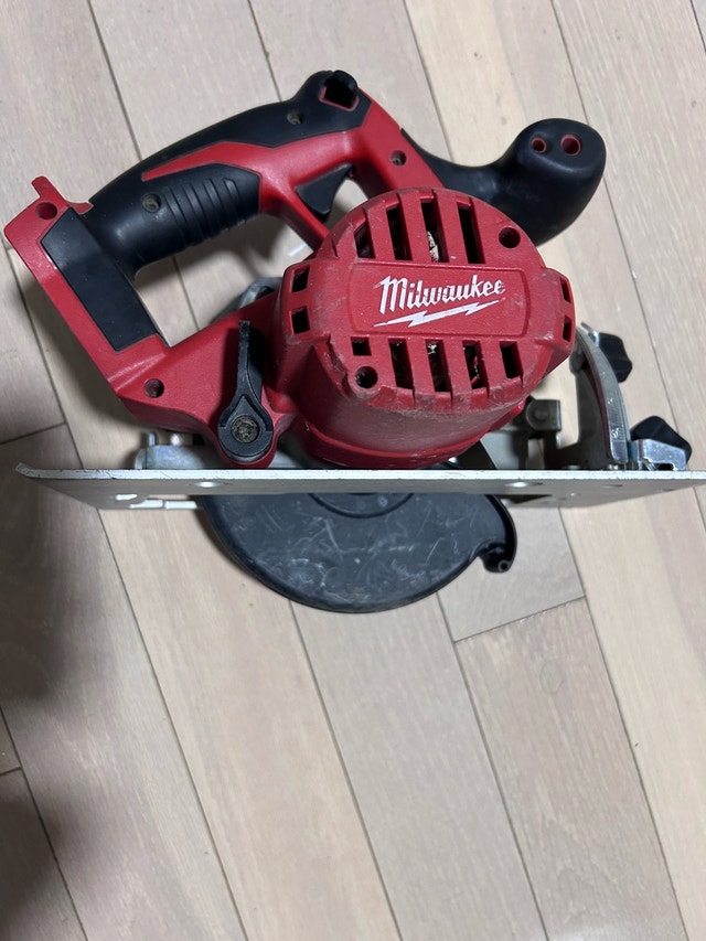 Milwaukee 6-1/2 Inch Circular Saw