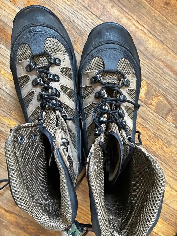 Fly fishing boots