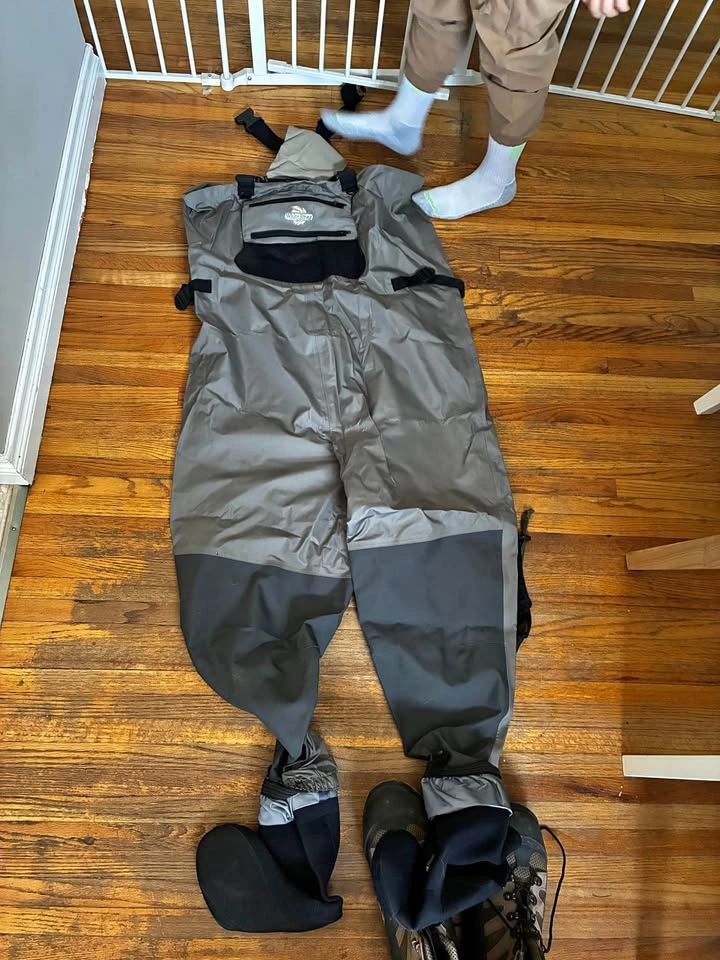 Fly fishing waders
