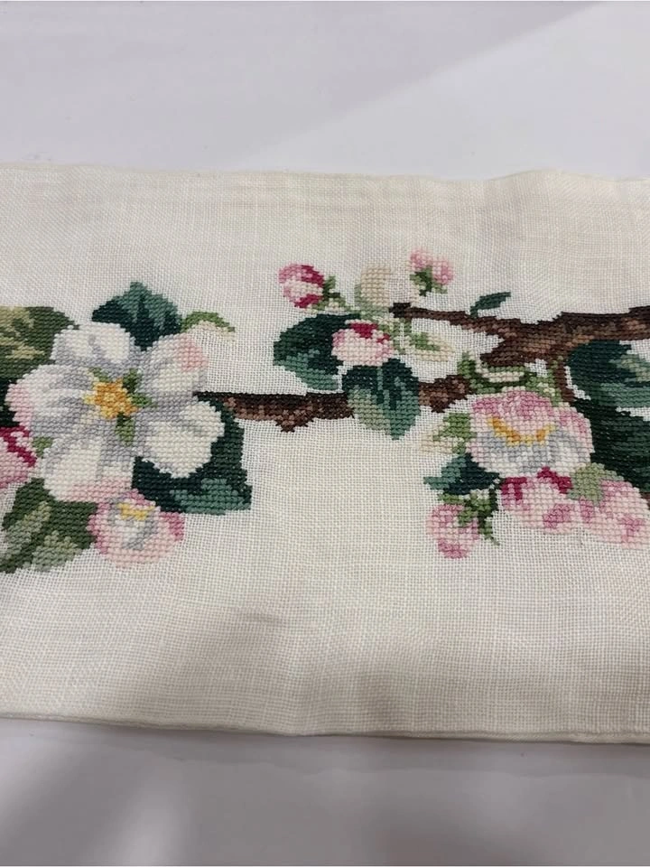 Vintage handmade counter cross stitch apple blossom bellpull - photo 3