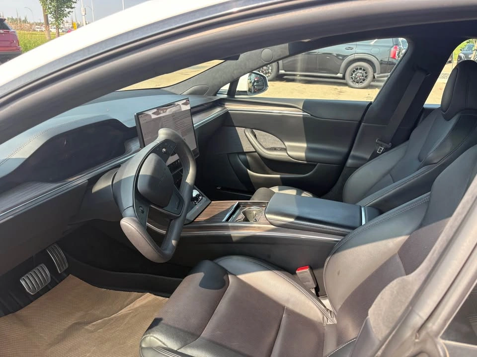 2022 Tesla Model S - photo 4