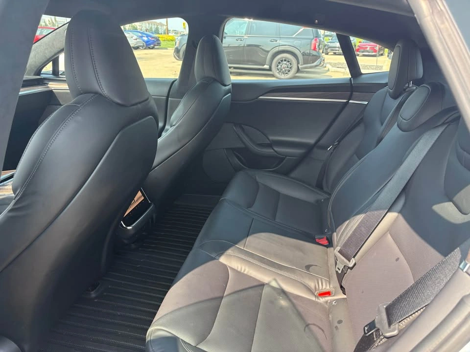 2022 Tesla Model S - photo 5