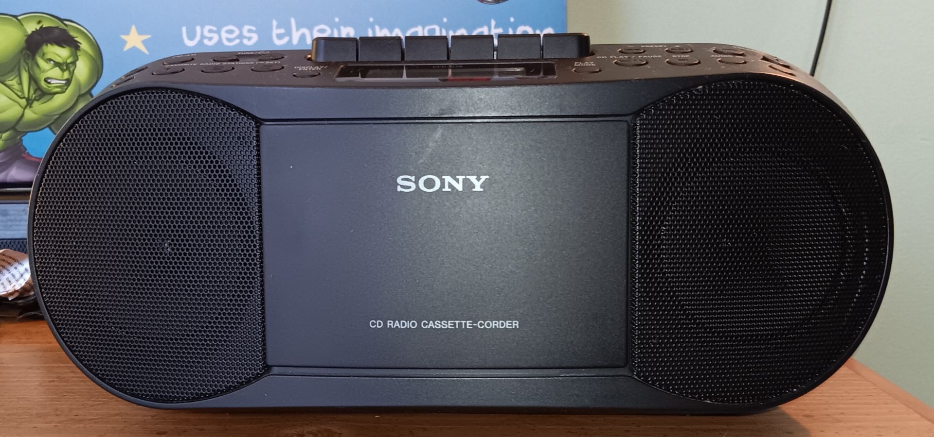 Sony CFD-S70 Boombox - CD / Cassette / AM-FM Radio - photo 2