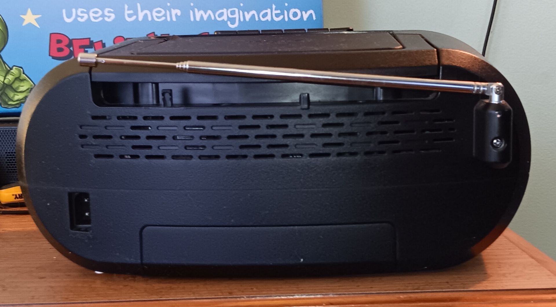 Sony CFD-S70 Boombox - CD / Cassette / AM-FM Radio - photo 4