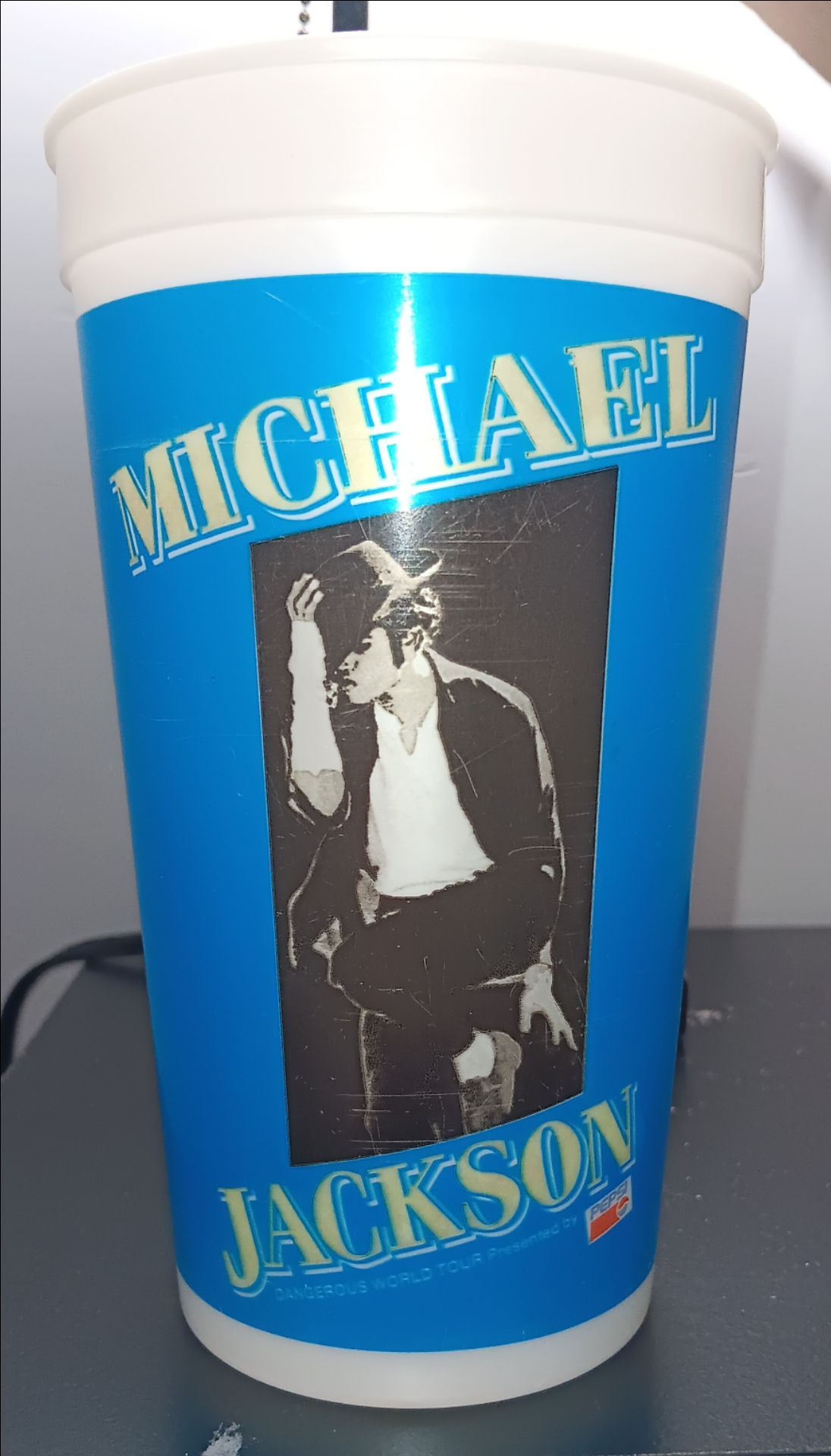 1992-93 Michael Jackson Dangerous World Tour Pepsi Cup - photo 2