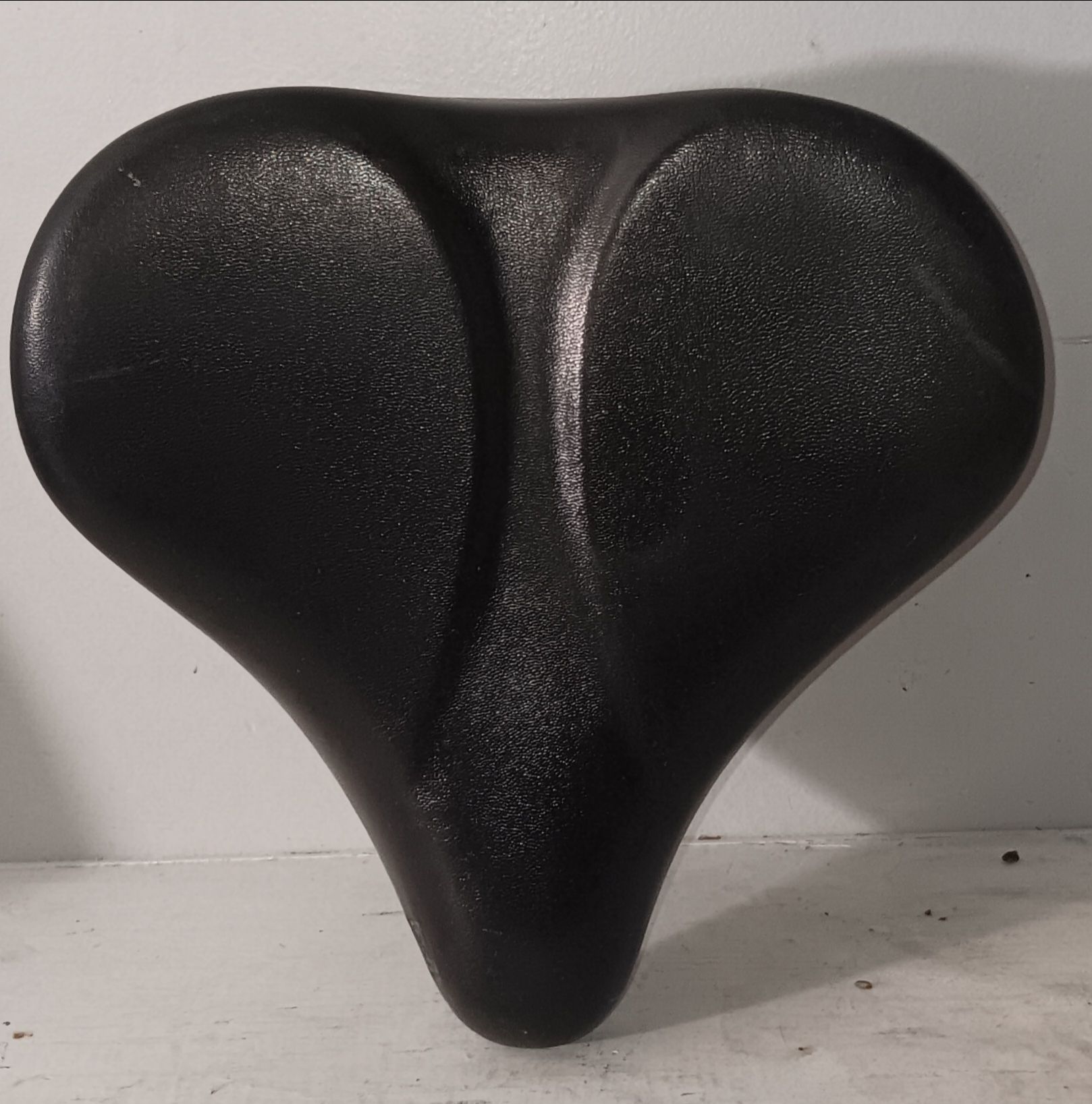 Selle Royal Wide Comfort Cruiser Bike Saddle with Dual Springs