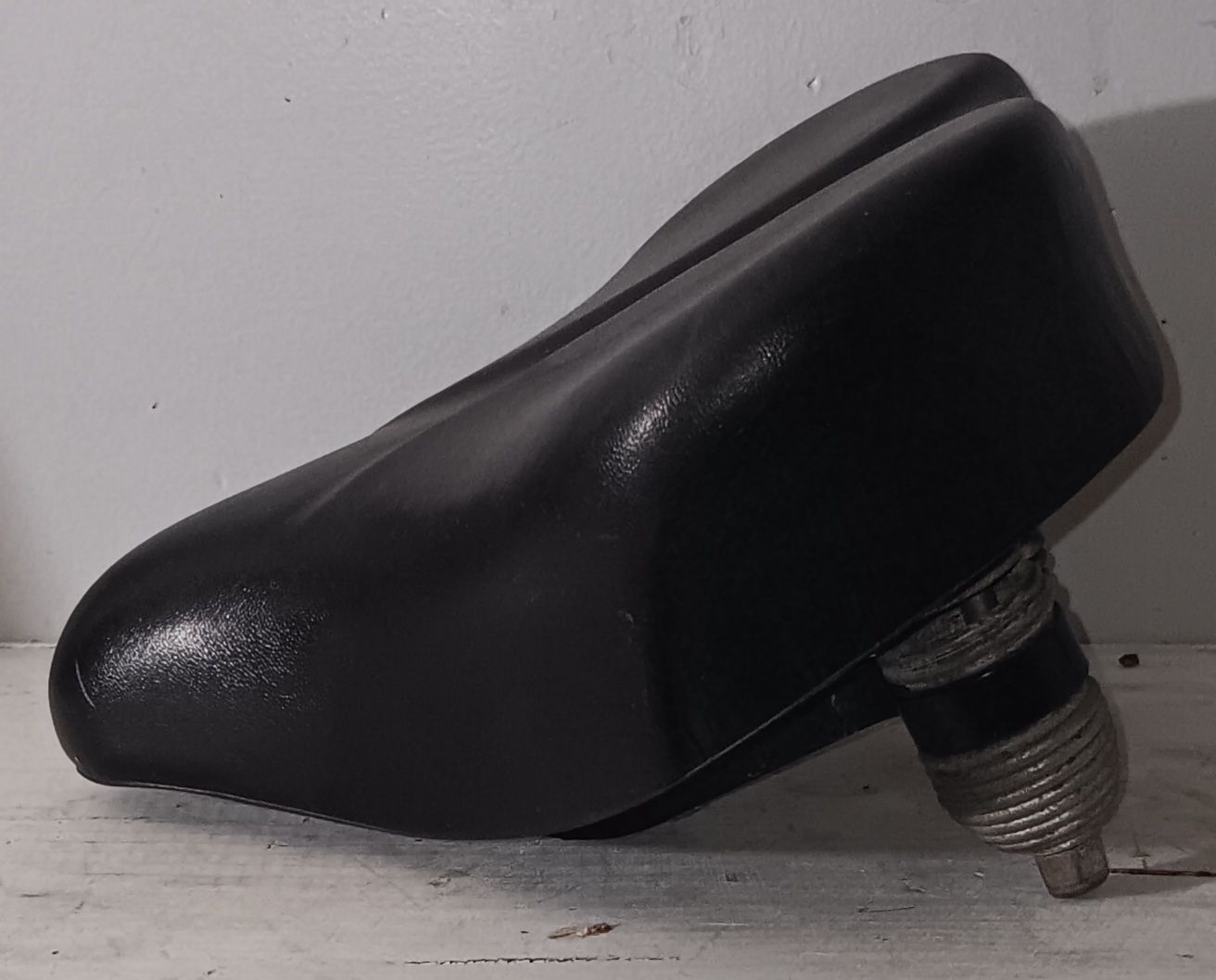 Selle Royal Wide Comfort Cruiser Bike Saddle with Dual Springs - photo 5