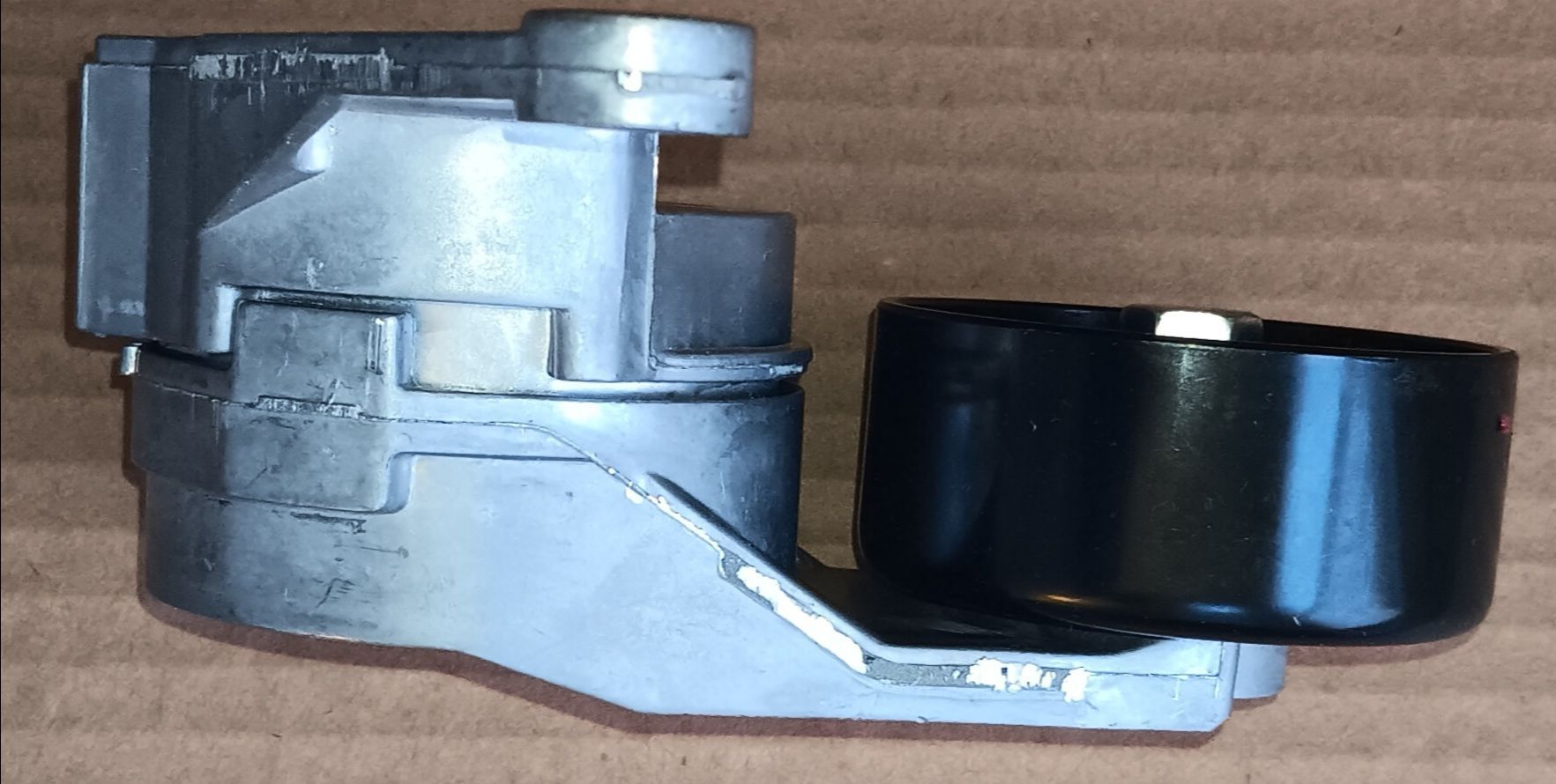 GM 3.6L V6 Serpentine Belt Tensioner w/ Pulley - photo 3