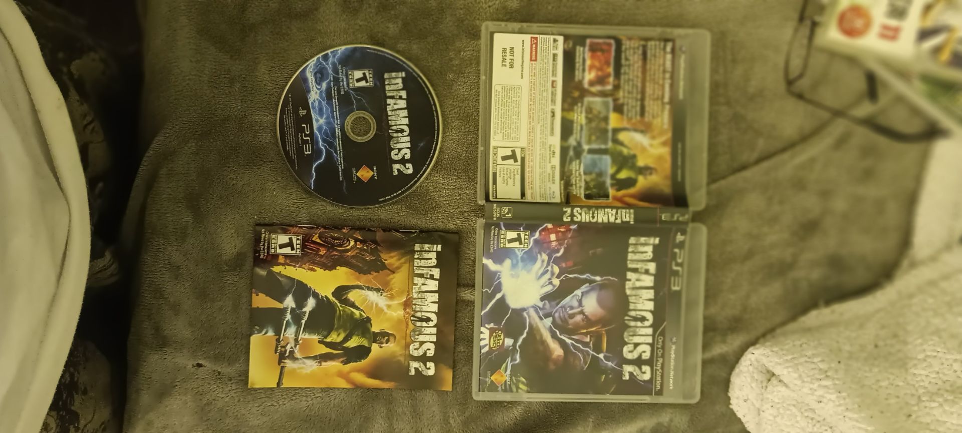 inFAMOUS 2 – PlayStation 3 – Complete in Box, Like New - photo 2