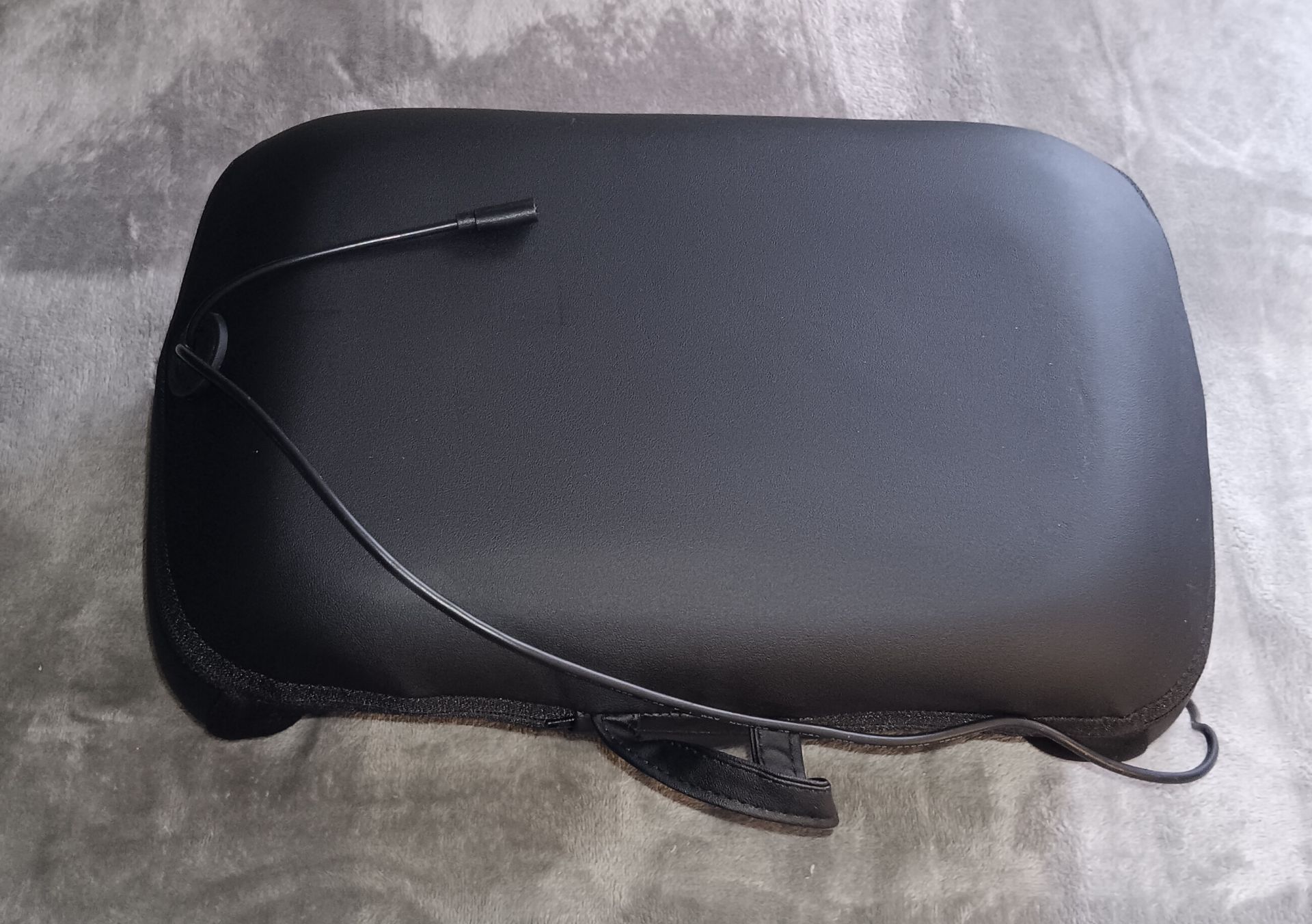 NEK-TEK SHIATSU FOOT MASSAGER W/ HEAT AND REMOTE - photo 2