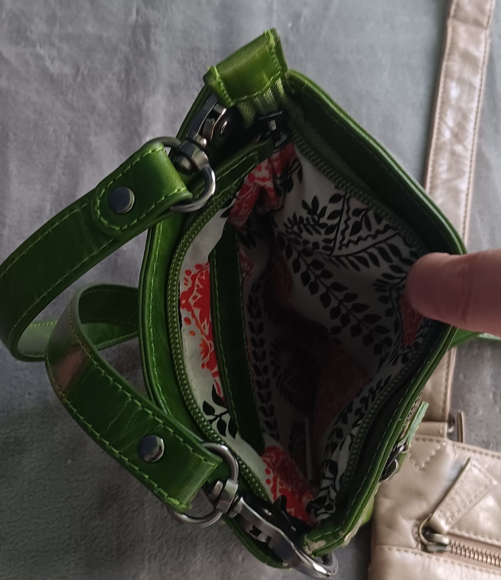 Shiraleah Harper Style Triple Zip Crossbody - Moss Green - photo 3