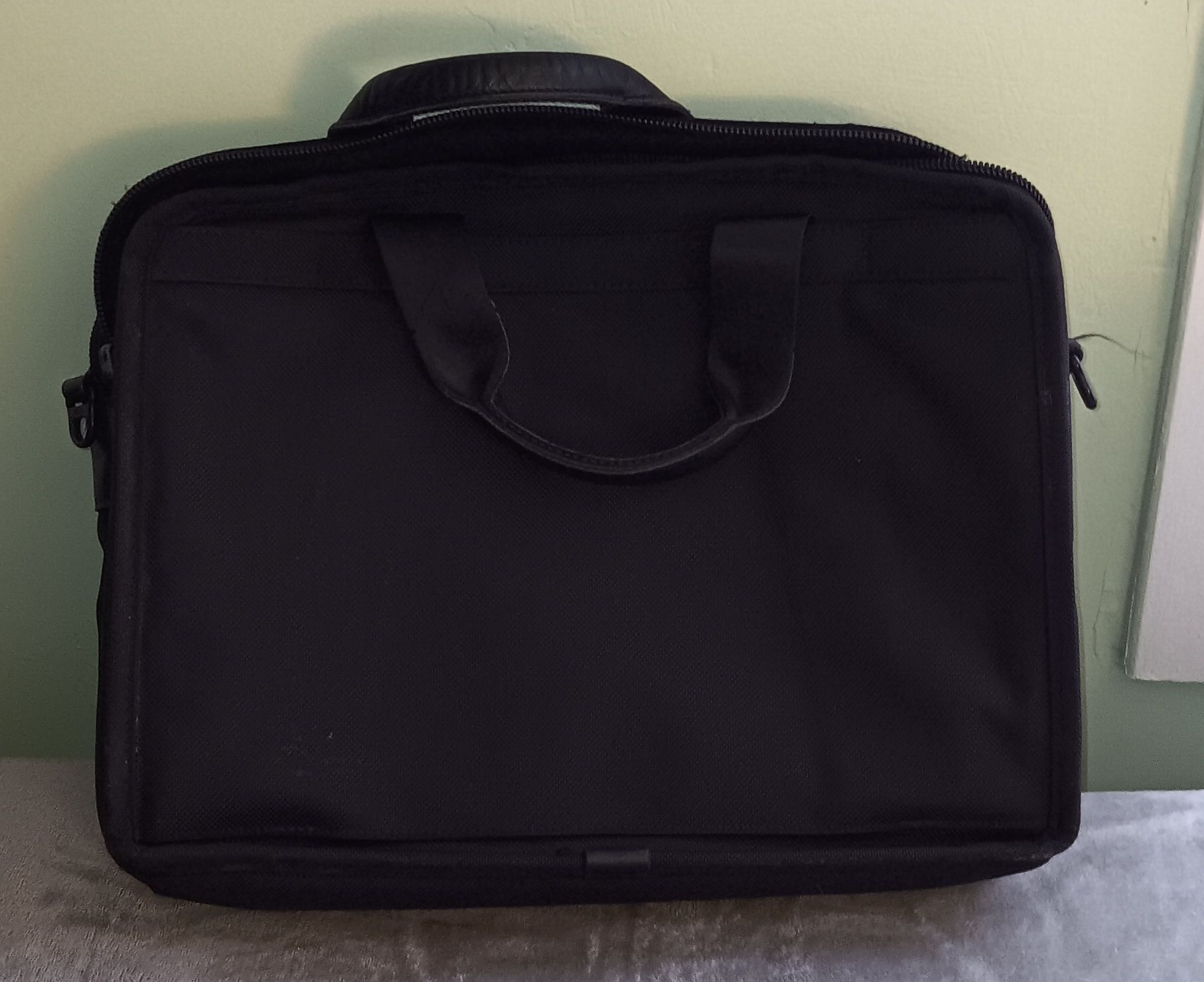 TUMI Alpha 2 Expandable Laptop Brief 26141 15" Black - photo 2