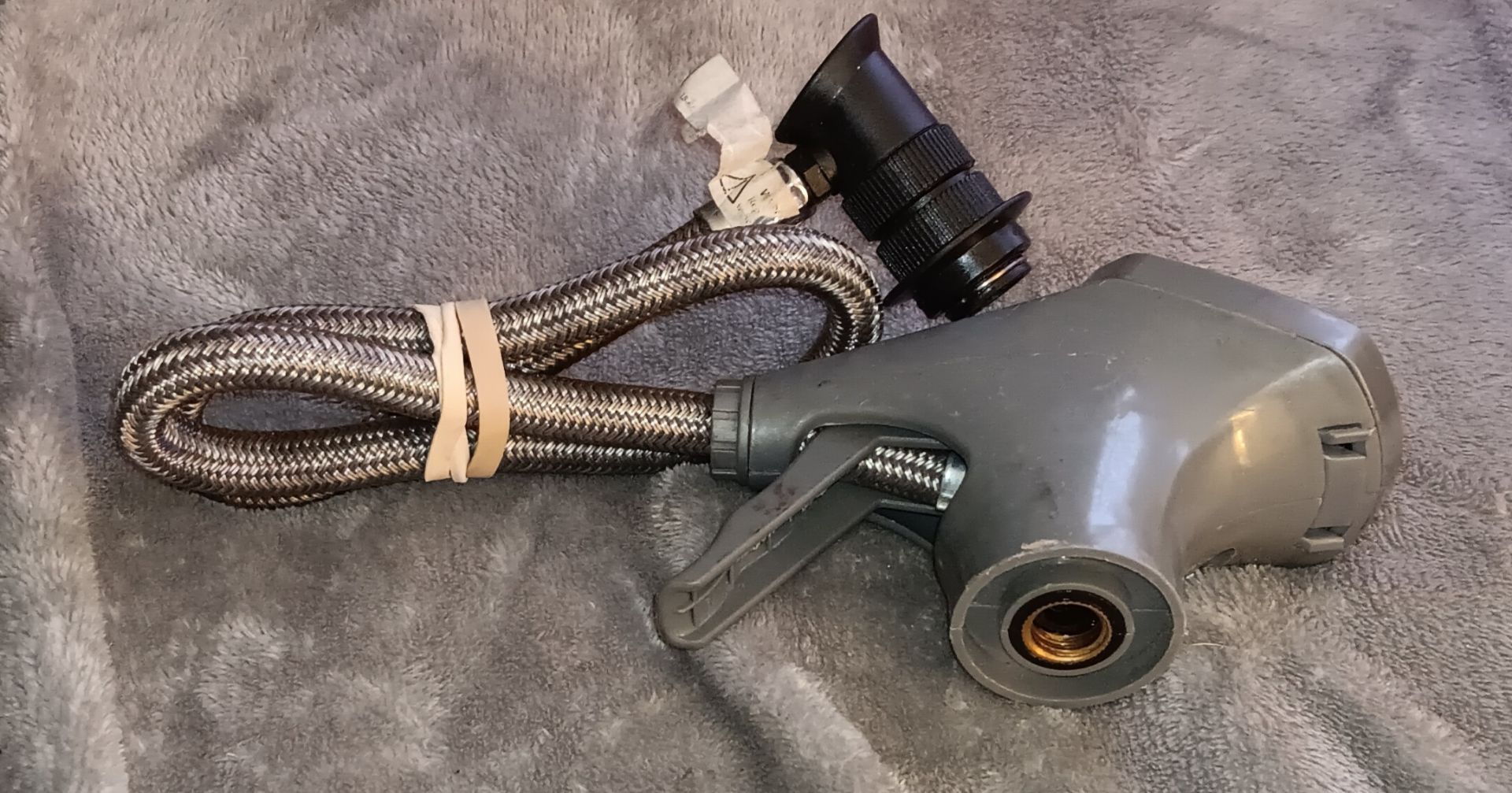 A/C Pro Digital AC Gauge Hose Trigger R-134a ACP400AD - photo 3