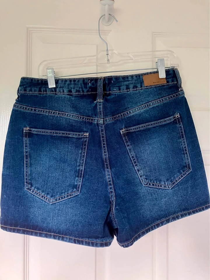Women’s blue denim jean shorts size 10/30W/medium - Bluenotes - photo 2